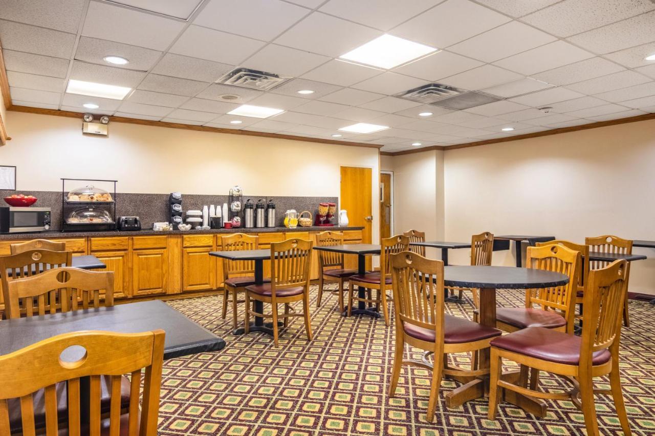 Red Roof Inn Ashtabula - Austinburg Dış mekan fotoğraf