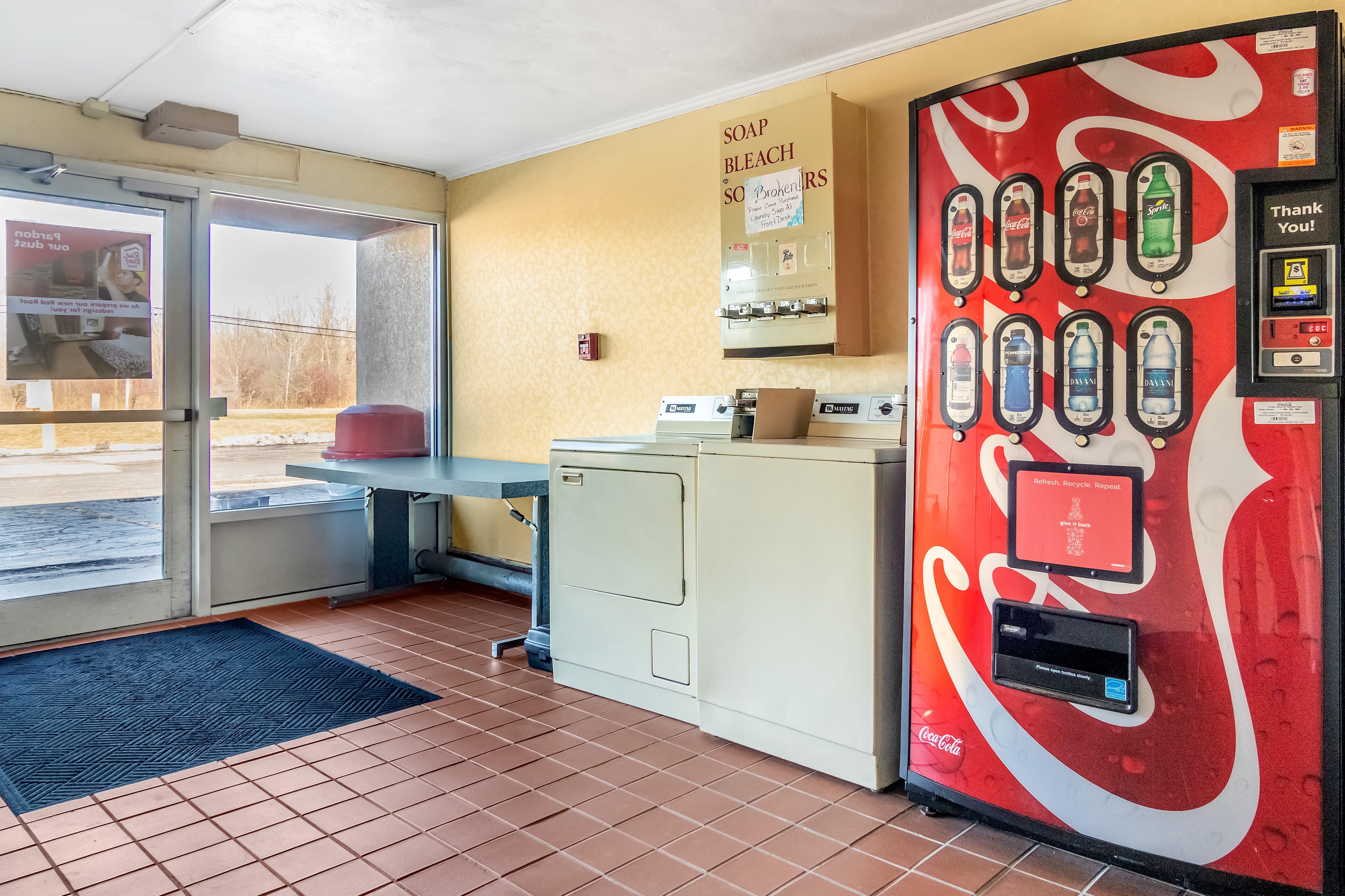 Red Roof Inn Ashtabula - Austinburg Dış mekan fotoğraf